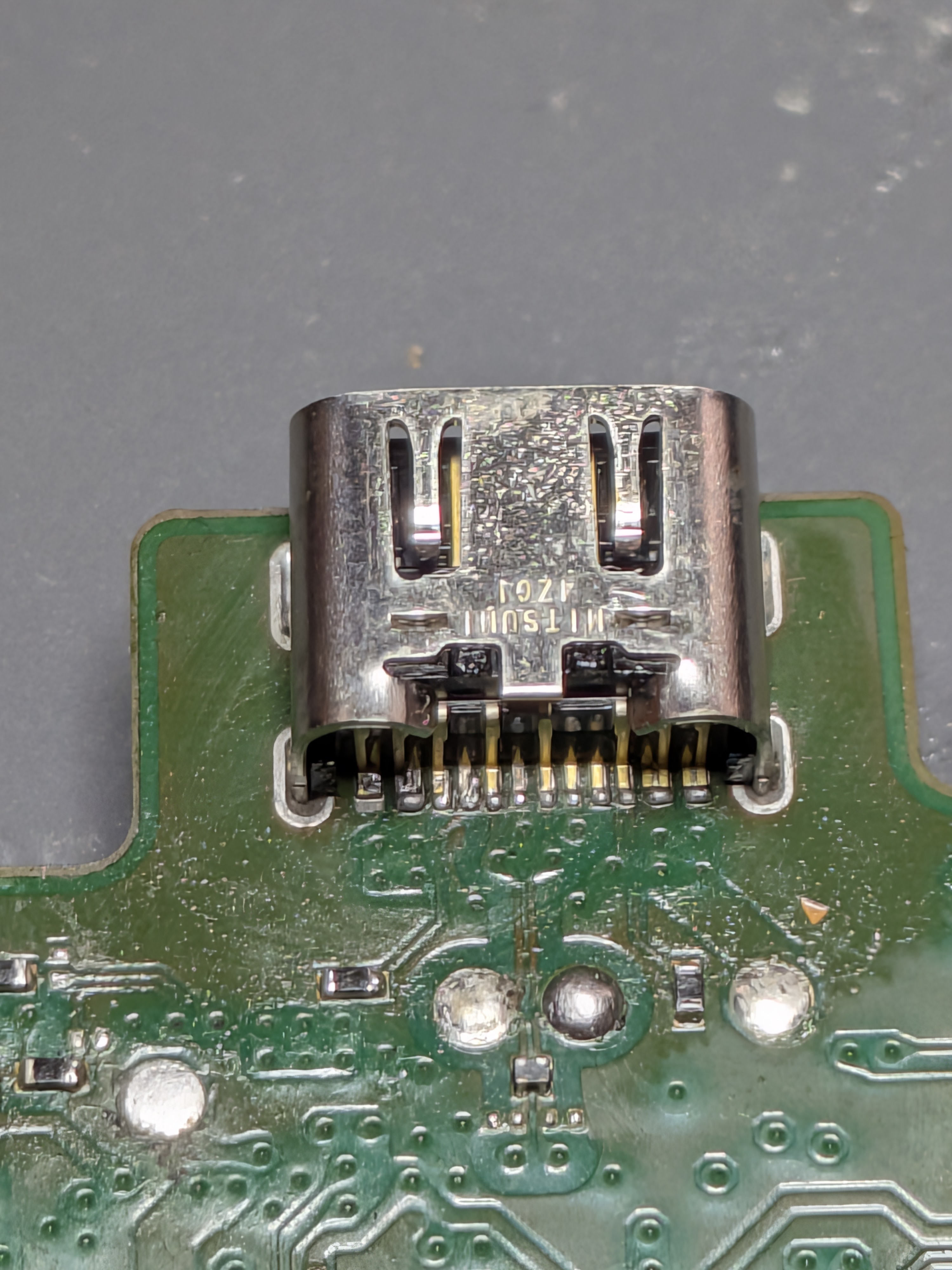 PS5 DualSense Controller Won't Charge? USB-C Port Repair 3 PXL 20260822 115544053