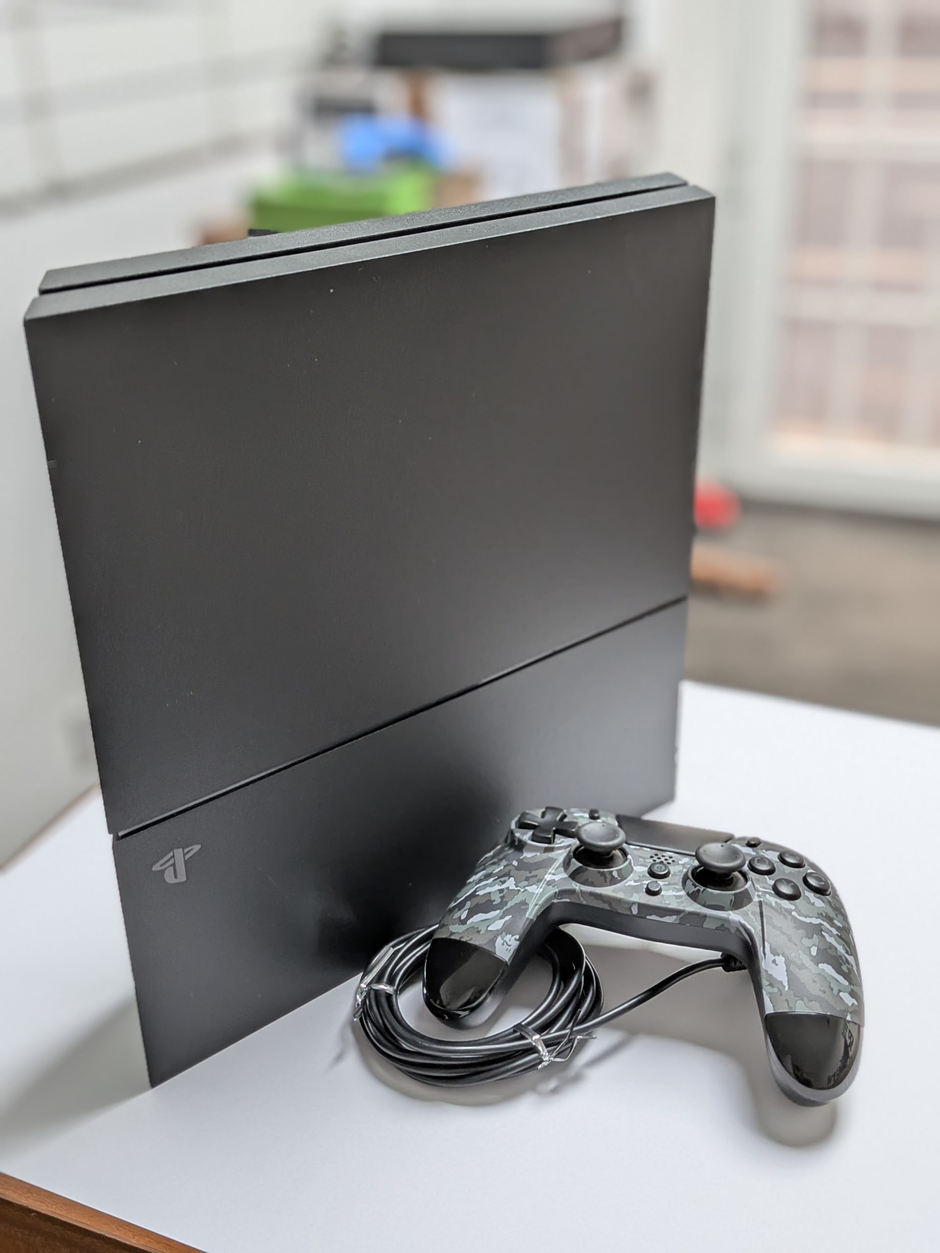 PlayStation 4 "Phat" 1TB (CUH-1216B) in Jet Black - PS4 FAT 1 PlayStation 4 "Phat" 1TB (CUH-1216B) in Jet Black