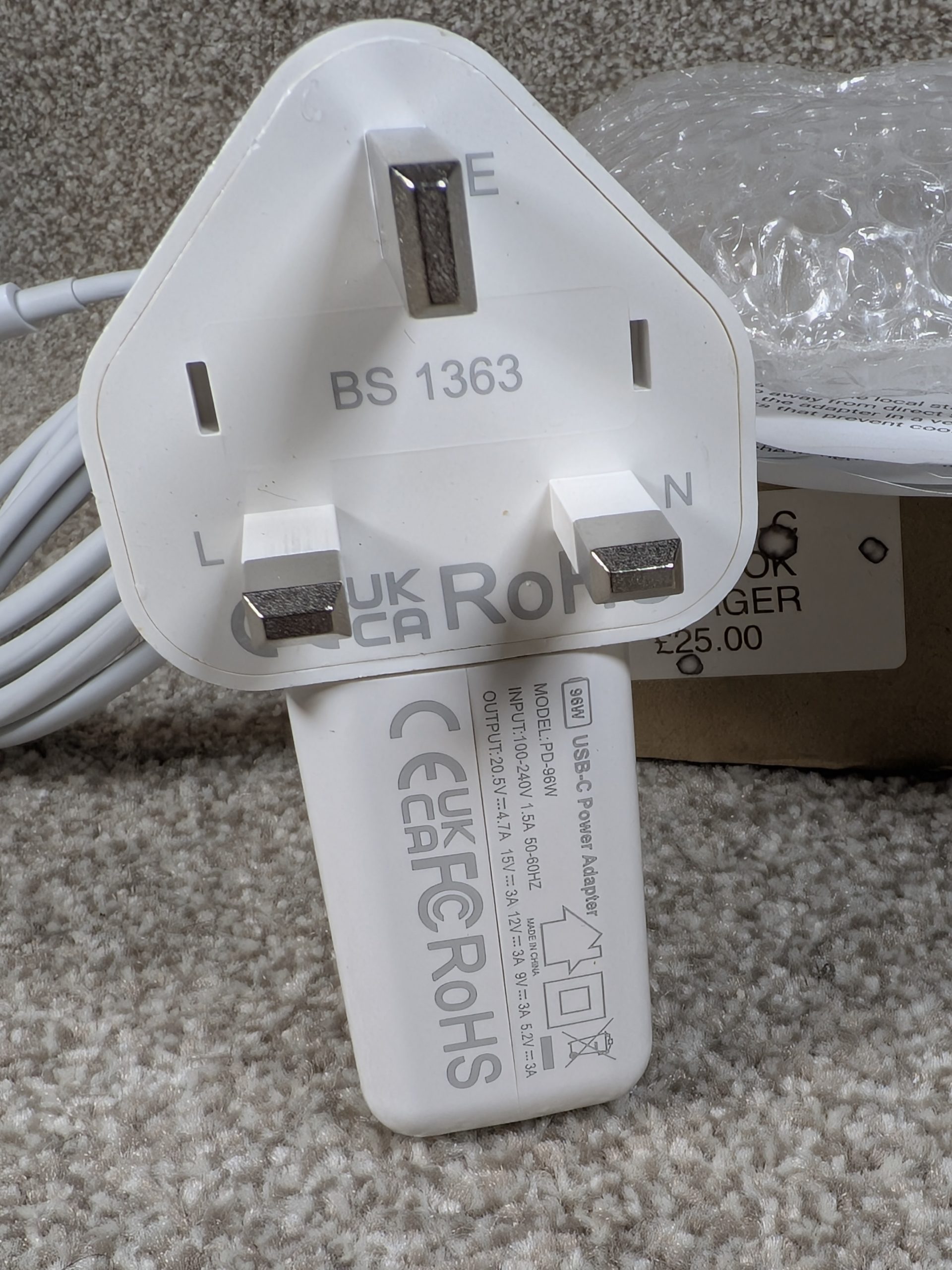 96W USB-C MacBook Charger – New, Boxed, UK Plug (Aftermarket) 2 96W USB-C MacBook Charger – New, Boxed, UK Plug (Aftermarket) - Image 2